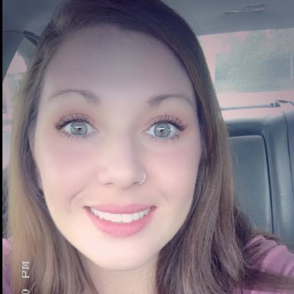 Meet your Posher, Amber - Picture 1 of 1